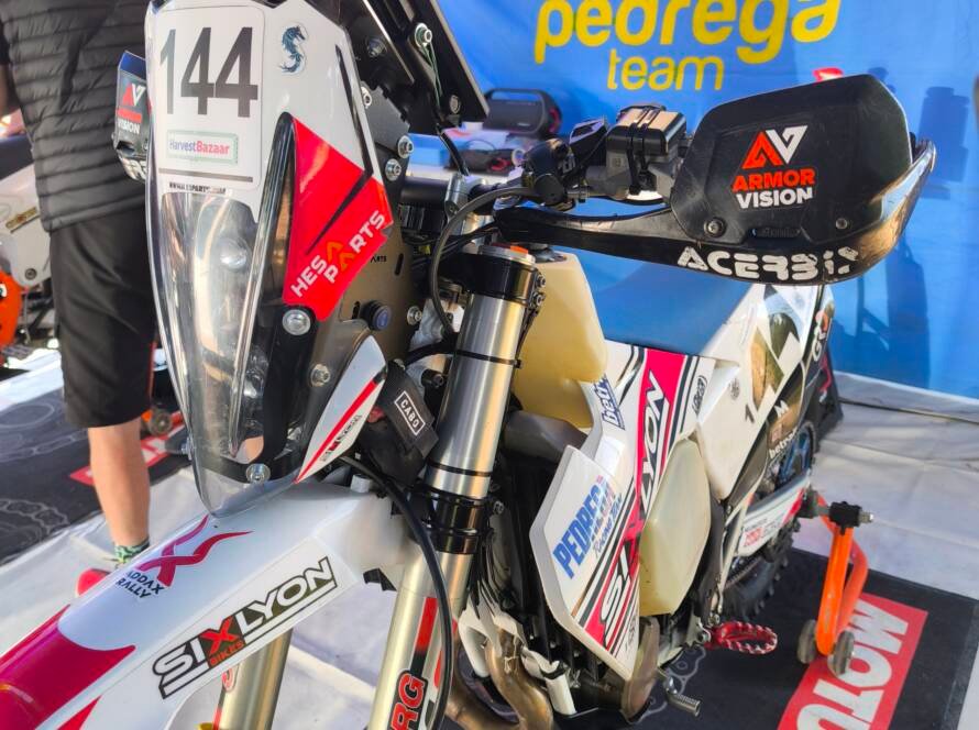 moto josep pedro en carpa pedrega